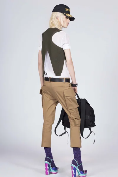 Look 26
